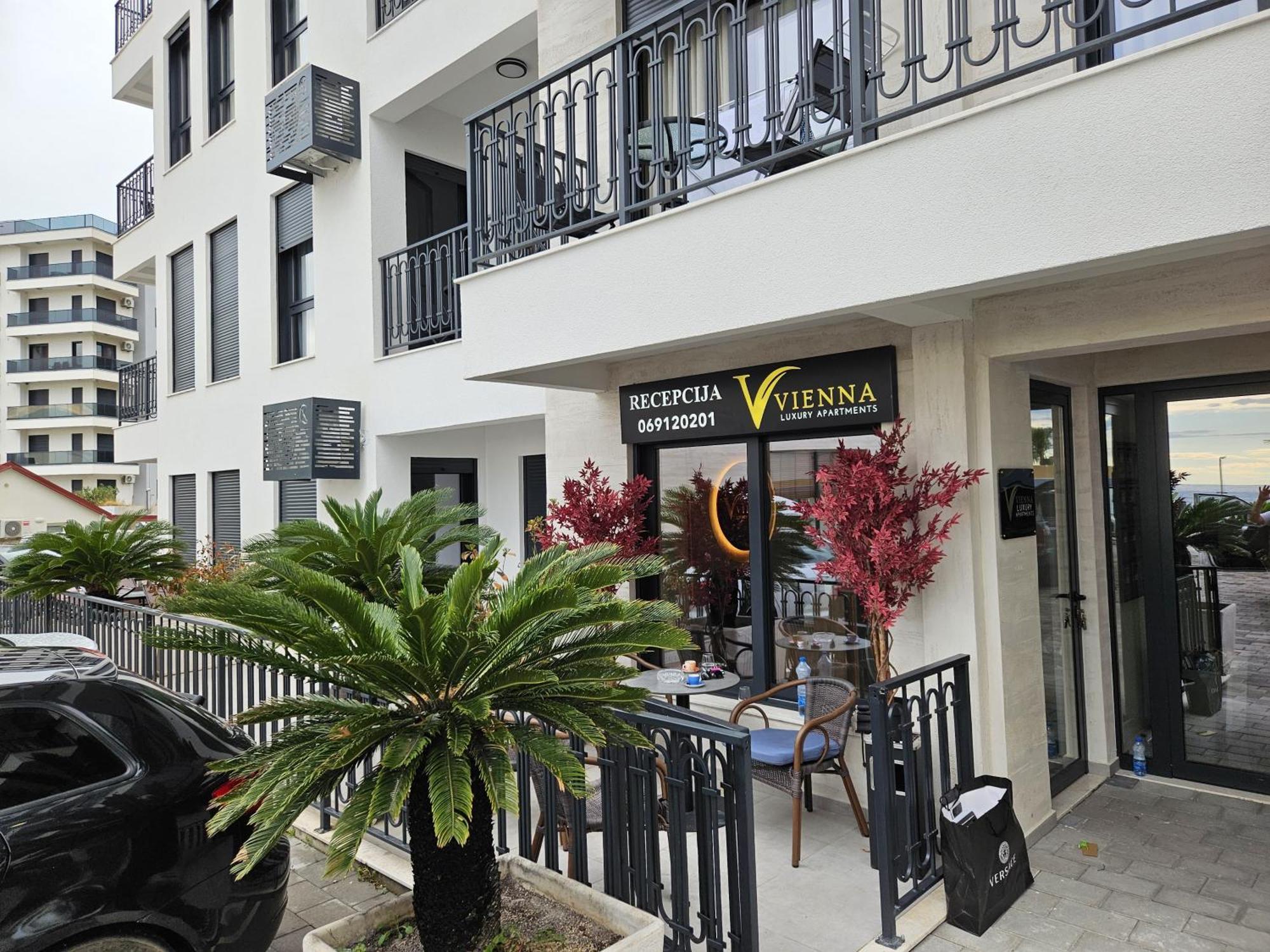 Vienna Luxury Apartments Dobrá Voda Exterior foto